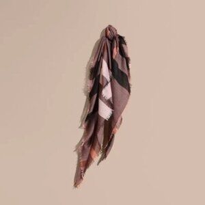 Burberry Plaid Wool Scarf - Pink and Brown